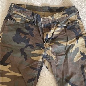 Levi’s 511 Slim Fit Camo Jeans 32x30